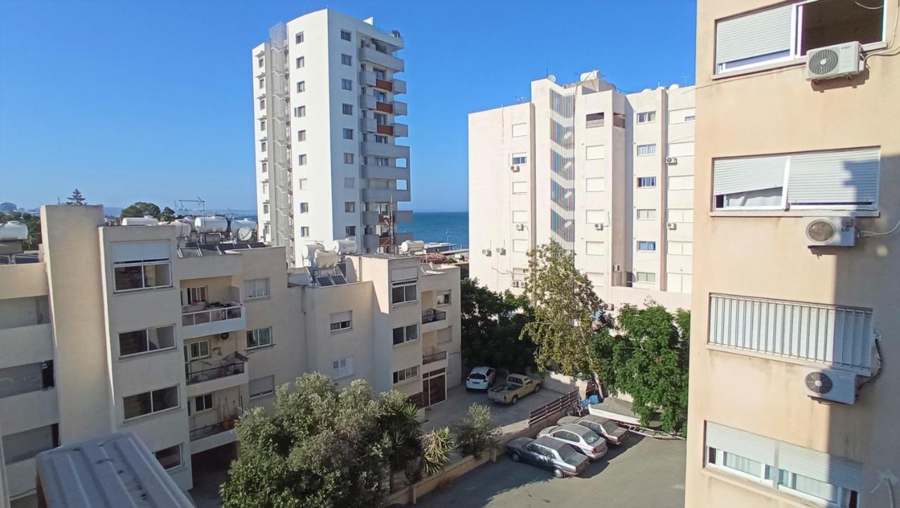 5 Min To The Beach Holiday Shared Apartment Incl Netflix - Private Room In 3 Bdr Apt 拉纳卡 外观 照片